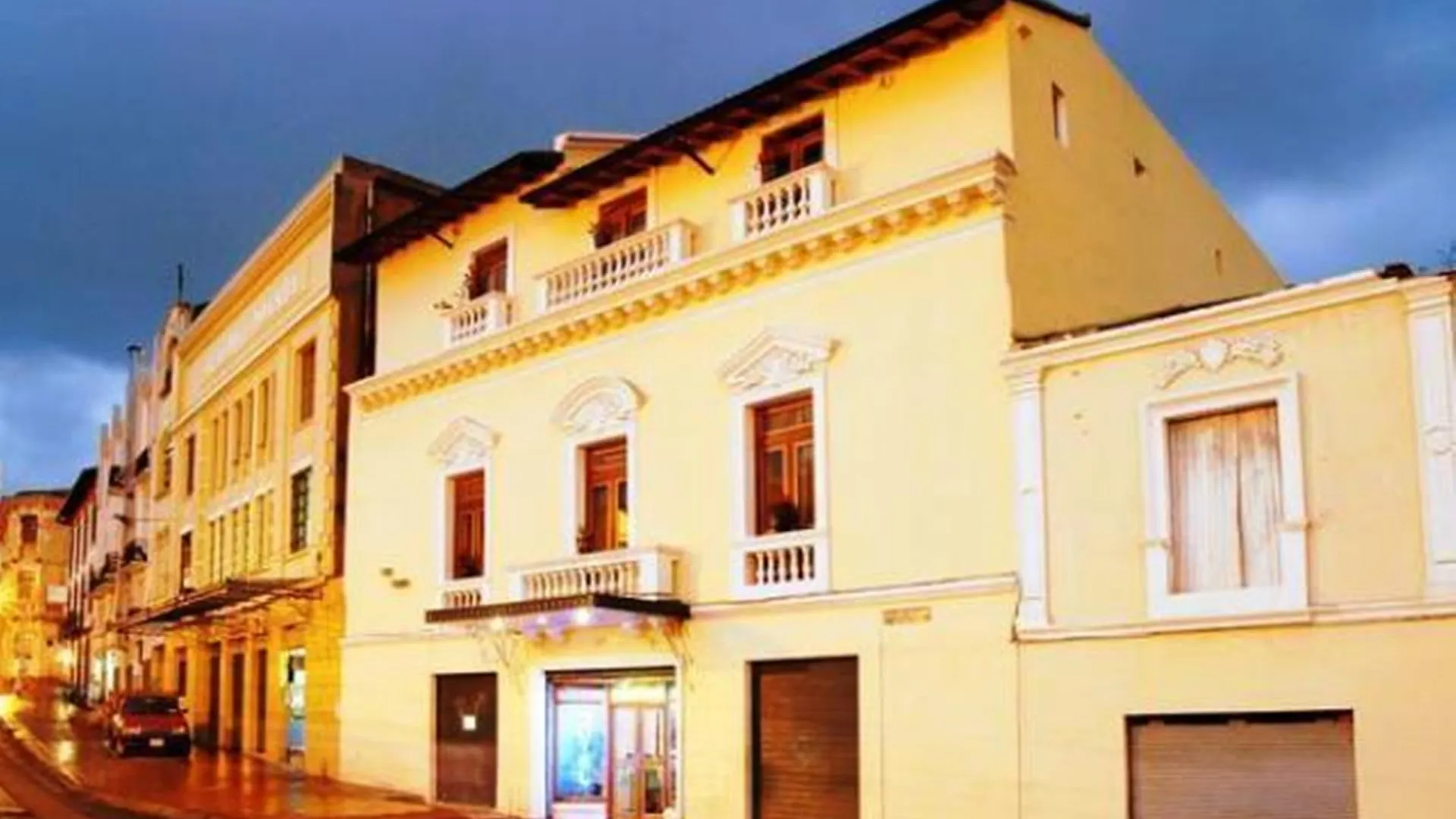 ***  Hotel Principal Quito Ecuador